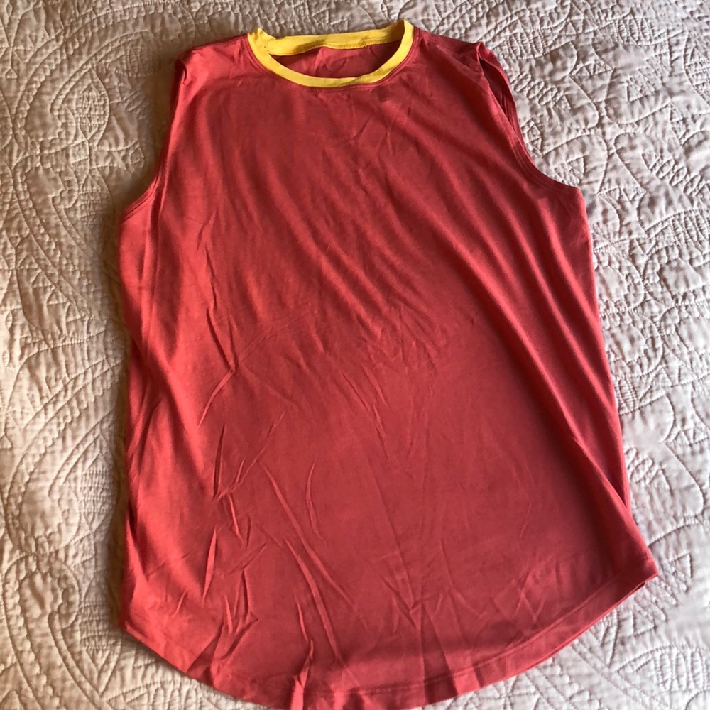 Lululemon muscle tank